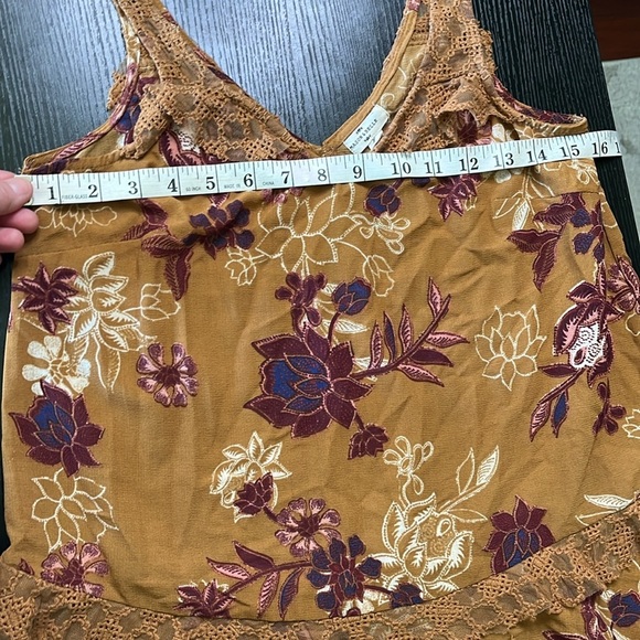 Mason & Belle Floral Lace Trim Tank Top - Brown and Purple - Picture 5 of 6